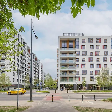 Apartamento Family With 2 Bedrooms & Balcony In By Renters